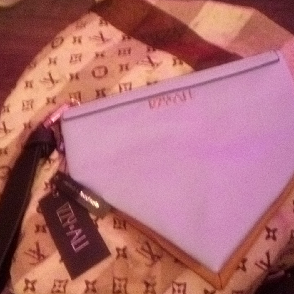 Izzy n Ali wristlet